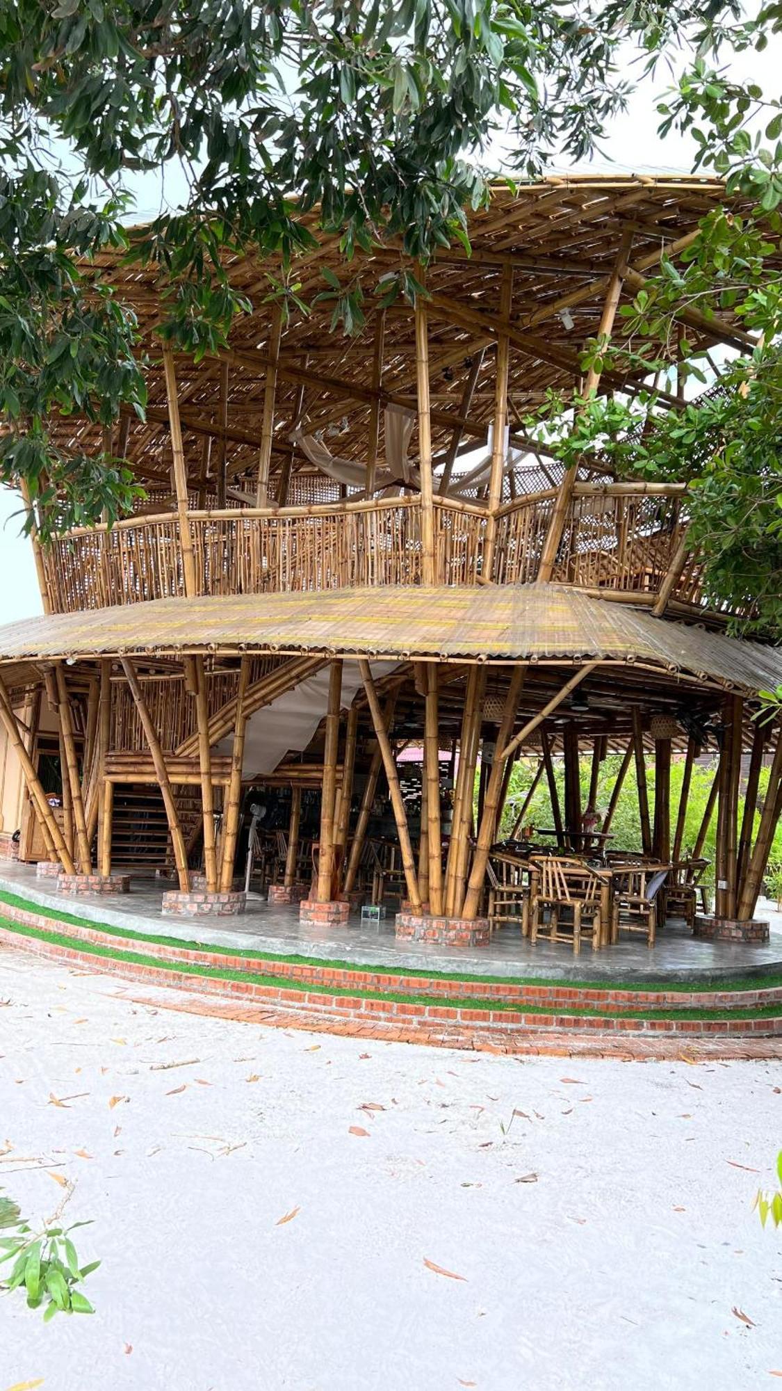 Golden Chenang Village パンタイ・サナング エクステリア 写真