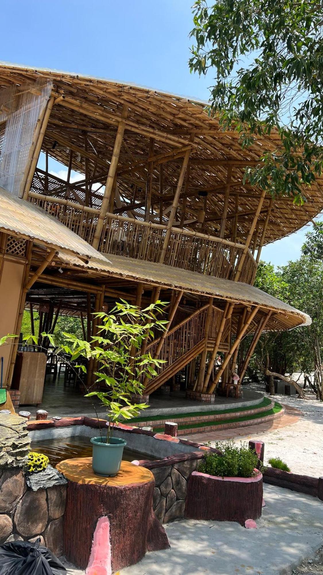 Golden Chenang Village パンタイ・サナング エクステリア 写真